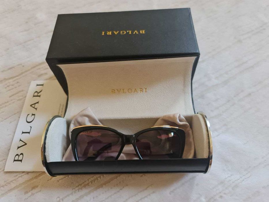 Продаются BVLGARI солнцезащитные очки женские, в отличном состоянии.