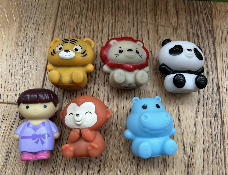 Музикална градина с 5 бр.гумени животни, човече и люлка