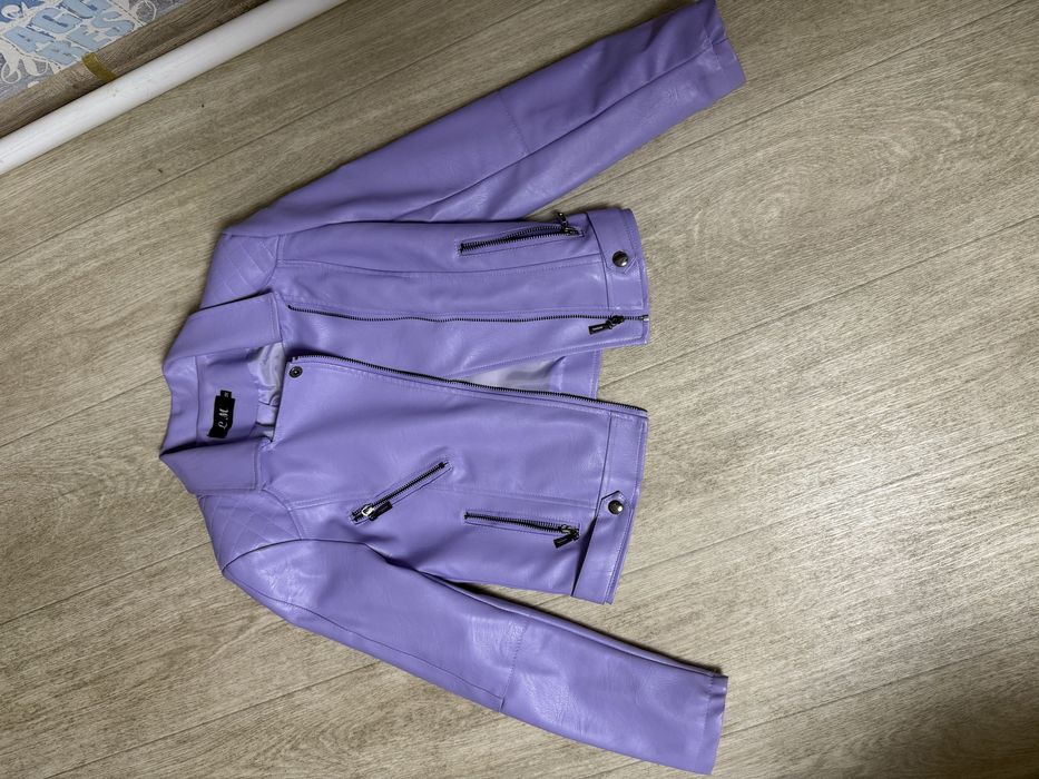 Продаю   кожанку