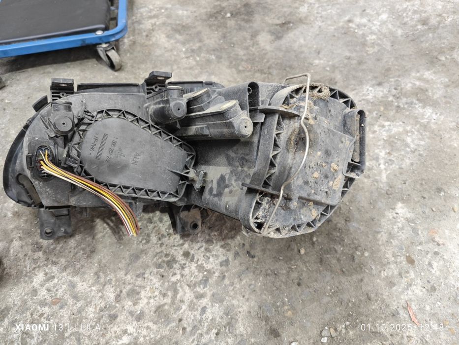 Фарове Volkswagen Touran