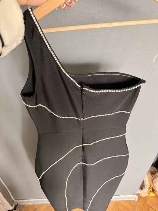 Рокля Bella Barnett