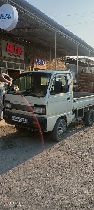 .Labo ishlab turibti xolati yaxshi tez arzon sotiladi pul zaril