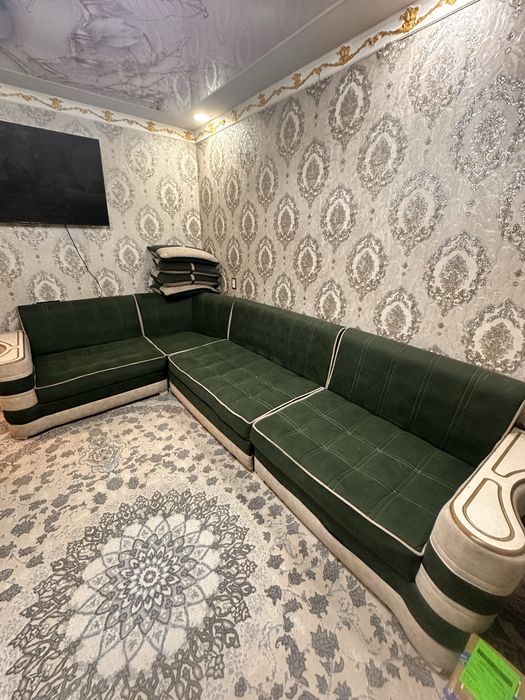 Divan 6 ta yostiqlari bn tegi ochladi stulchasi 2 ta narxi 3 mln