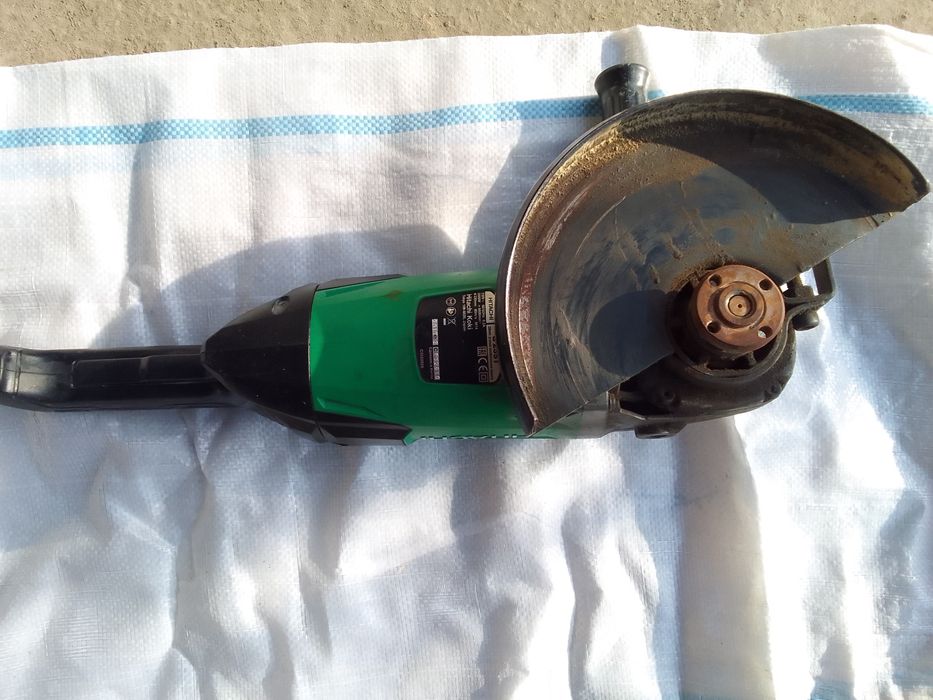 HITACHI  сотилади