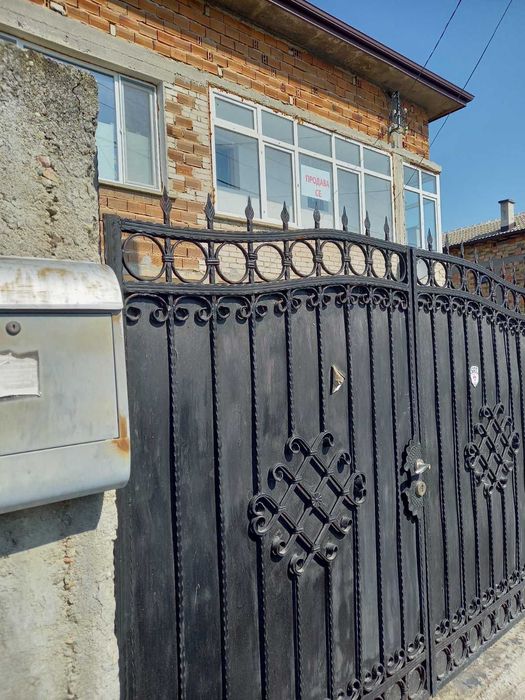 Продава се Къща в с. Боянци, Област Пловдив - 180 кв.м за 468 €/кв.м - Снимка #1