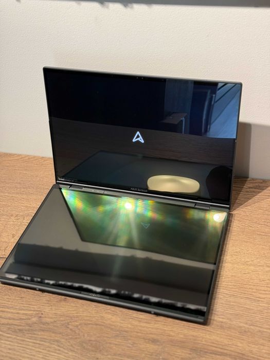Laptop 2-in-1 ASUS Zenbook Duo 14" OLED Ultra 7 16GB 1TB SSD Firma