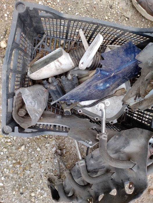 Части от Honda CBR 1000 F1 F2. Доста части от Kawasaki