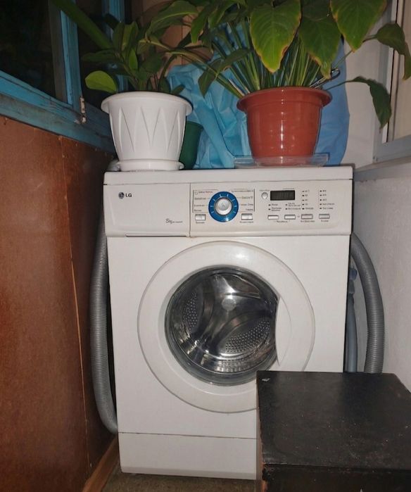 Продам стиральную машину