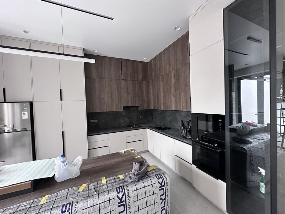 Натяжные потолки от Компании Level