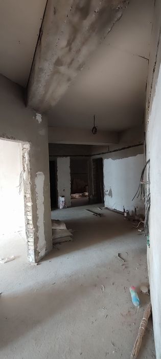 Карши Кола магазин 4 хона 2-этаж 4 млн 600 кв 130 квадрат иккиламчига