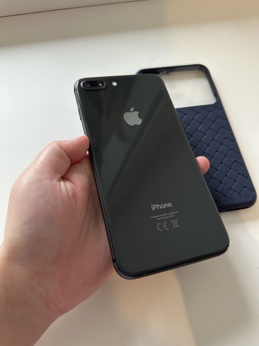 iPhone 8plus 64GB