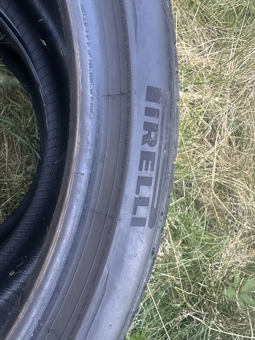 PIRELLI P ZERO (PZ4)LS  2бр почти нови