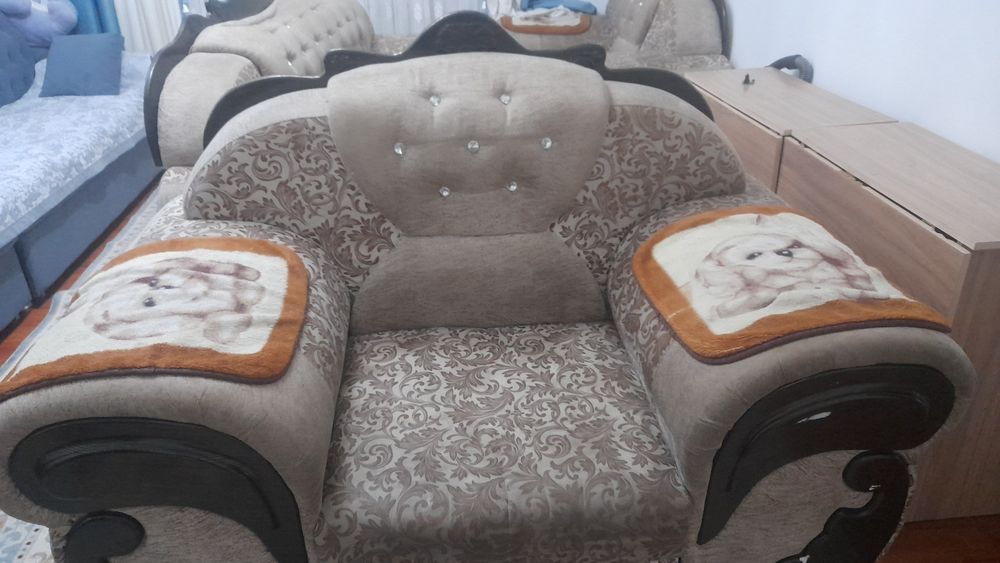Диван тройка хорошем состоянии