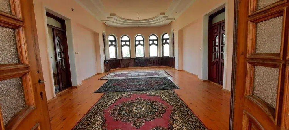 11 соток 10 комнаты Янгиабад Кадышева