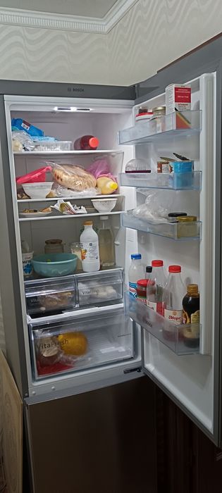 Продам Холодильник BOSCH