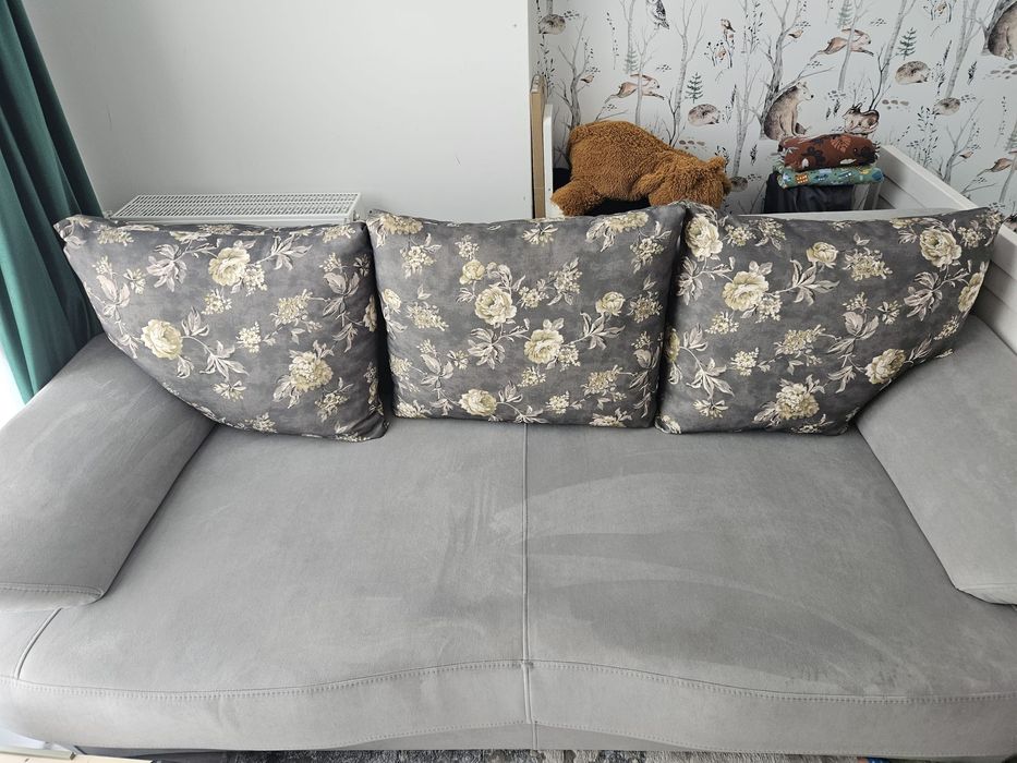 Vând canapea Odessa de la Euromobila – 3 locuri, extensibilă