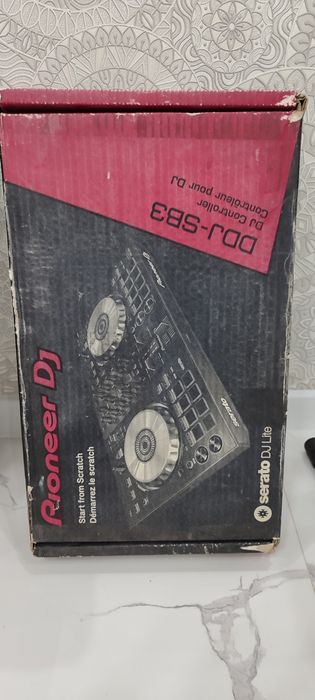 Pioneer Ddj-sb3  профиссаналный контроллер