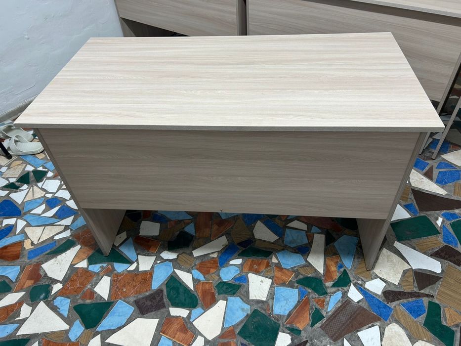 Продам столы для офиса состояние хорошое