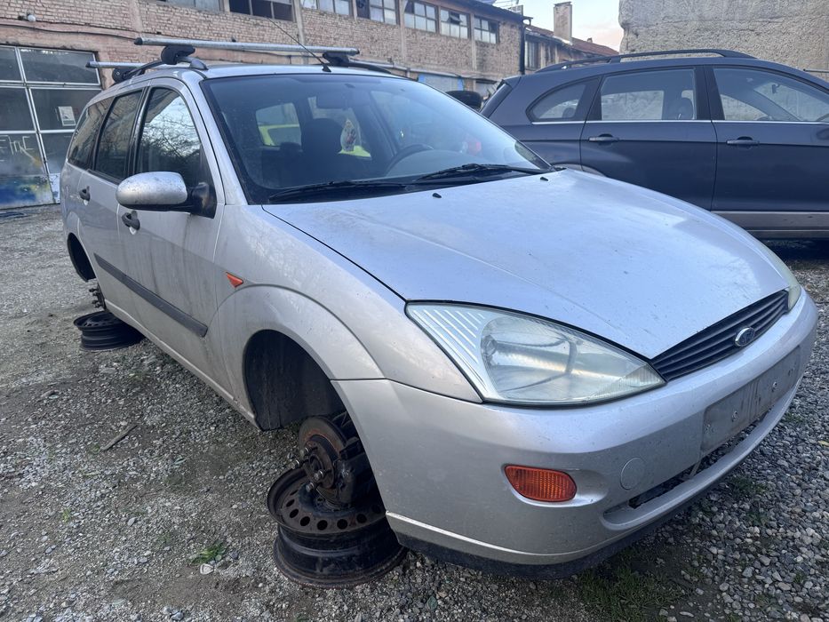 Ford Focus 1.4i 16v 75hp 2002г На Части