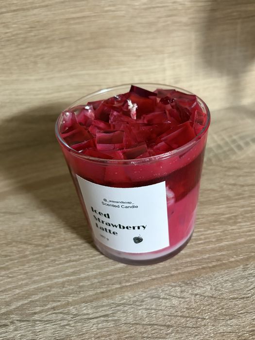 Lumânări parfumate făcute manual