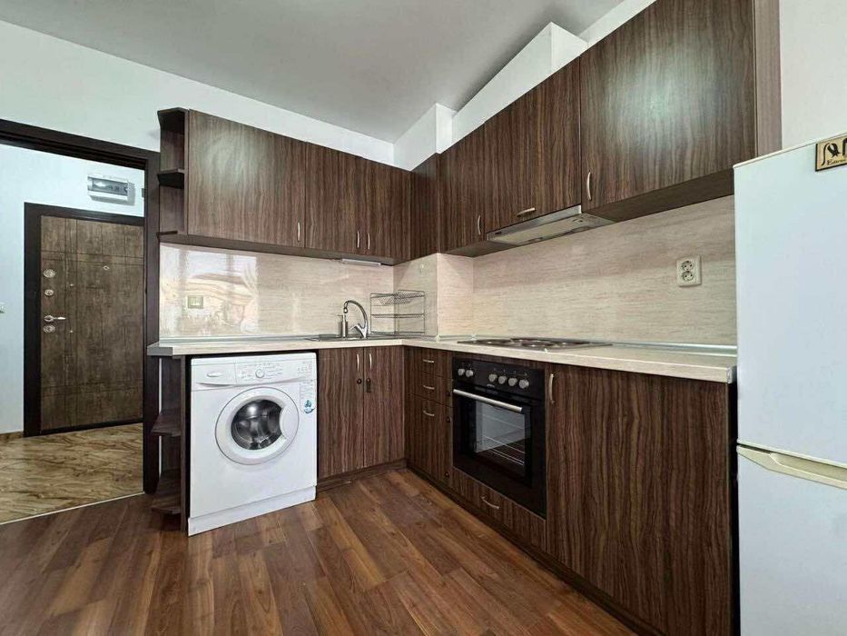 Дава се под наем Двустаен апартамент в Варна, Възраждане 3 - 70 кв.м за 500 € - Снимка #3