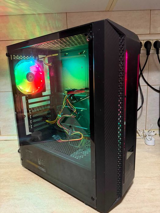 Carcasa Aqirys RGB + sursa 550w + 2 ventilatoare RGB