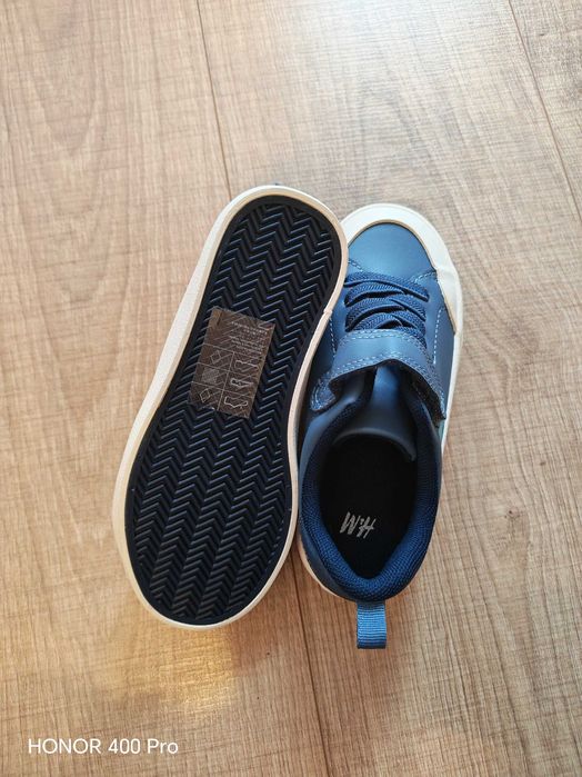 De vânzare încălțăminte pentru băieți mărimea 27