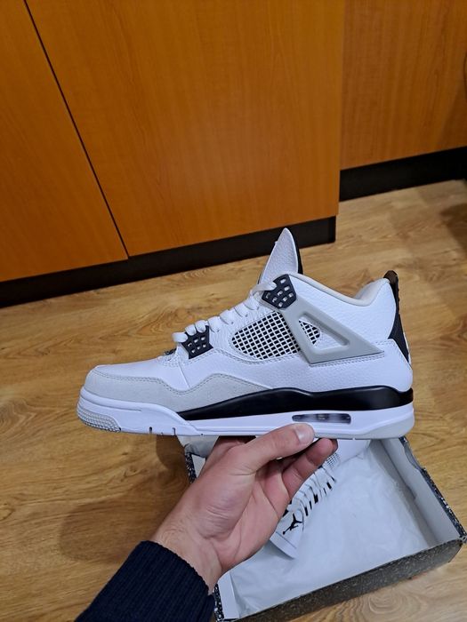 Jordan 4 military black