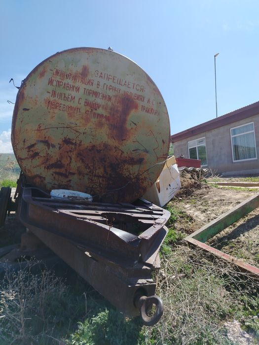 Продам бочку 3т без моста