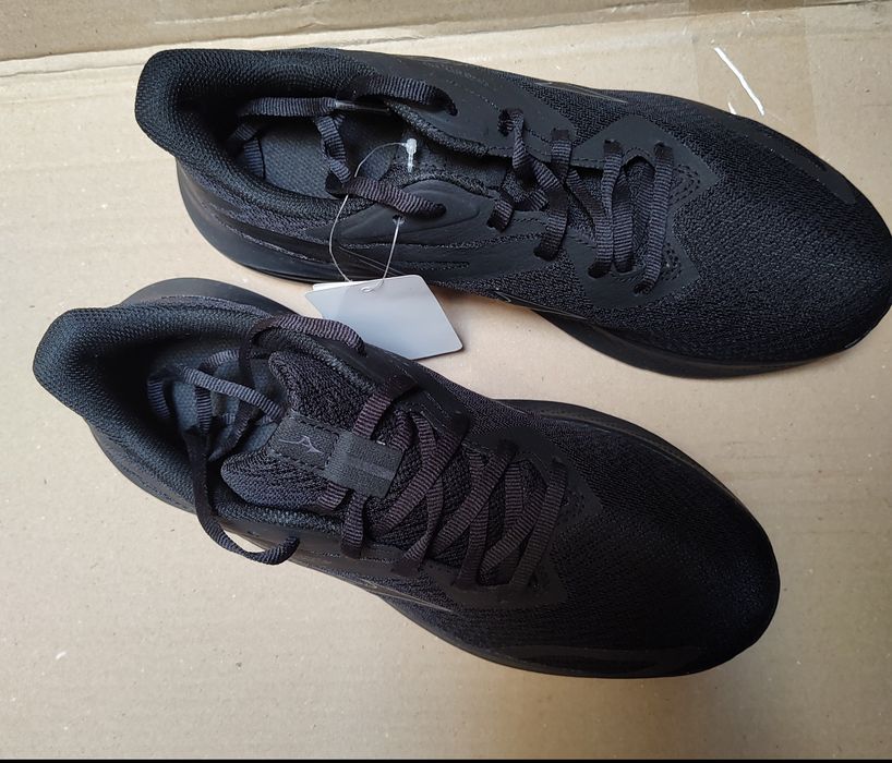 Mizuno Enerzy Runnerz black маратонки