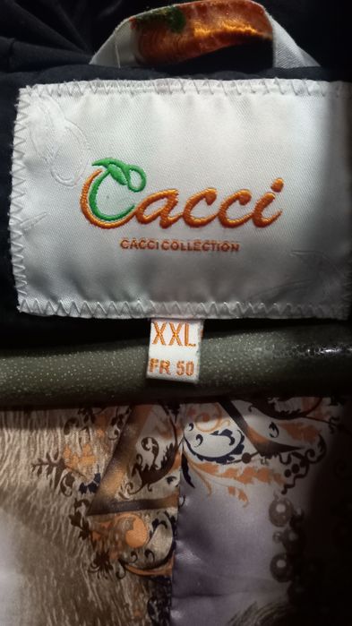 Продаётся женская тёплая куртка