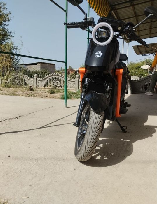 U2 skuter elektroni bike
