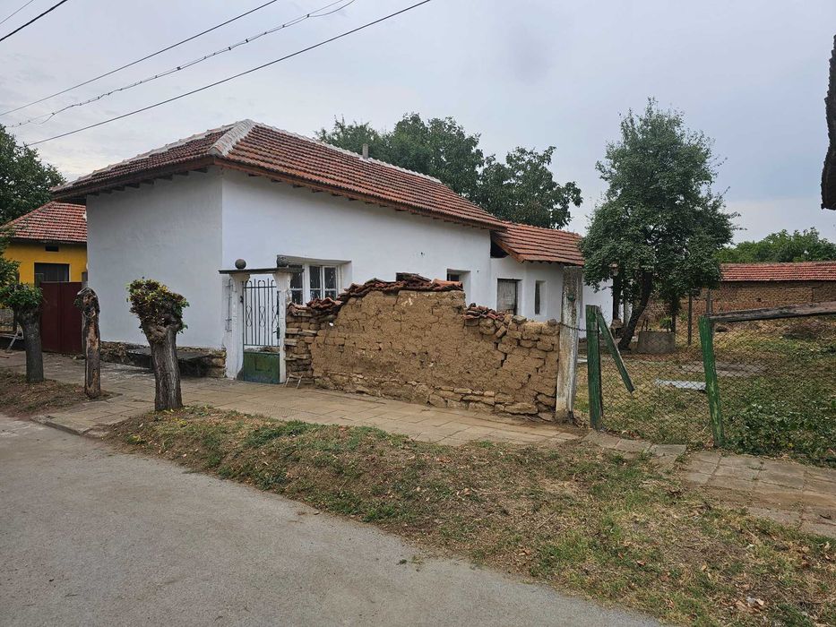 Продава се Къща в с. Громшин, Област Монтана - 85 кв.м за 120 €/кв.м - Снимка #2