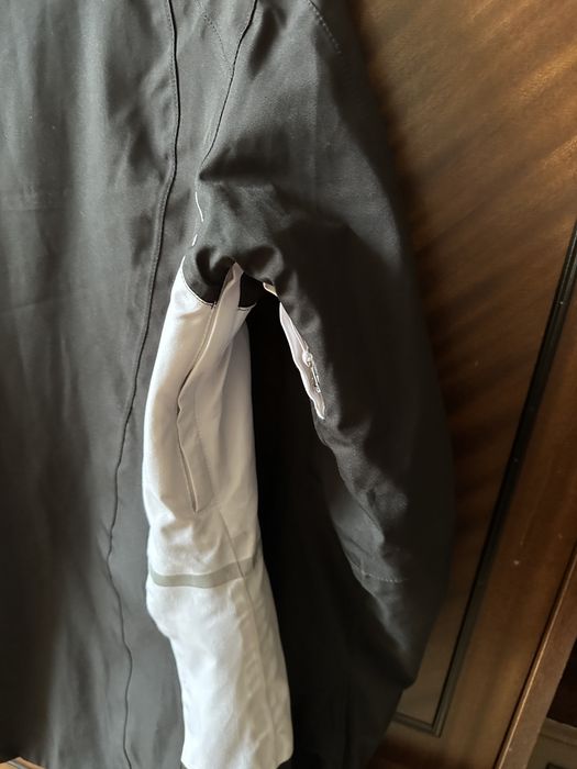 Зимно или ски яке