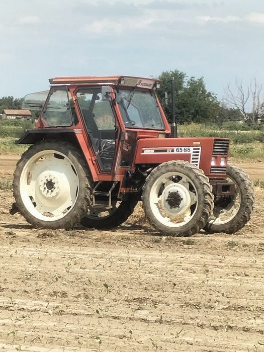 Mașină de plantat răsaduri