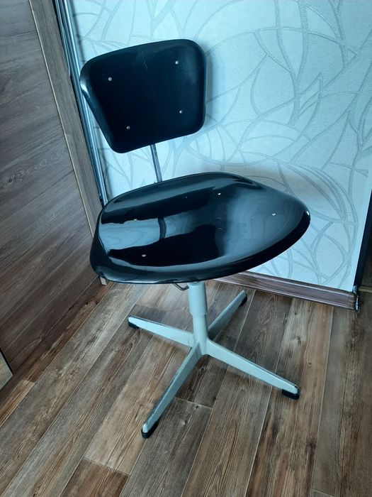Кресло офисное б/у
