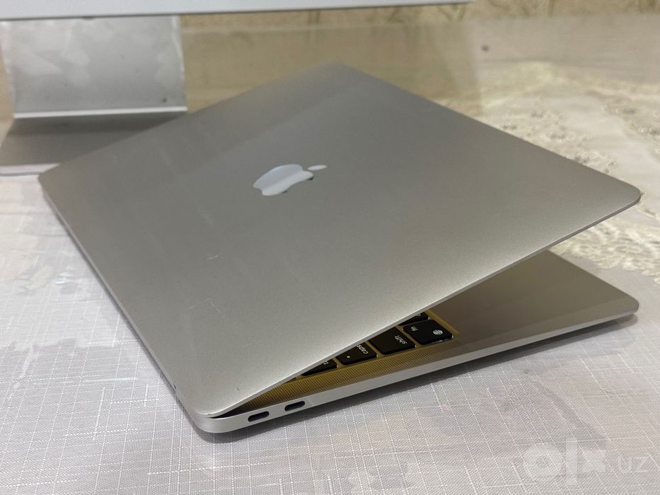 Noutbuk Apple Macbook Air M1