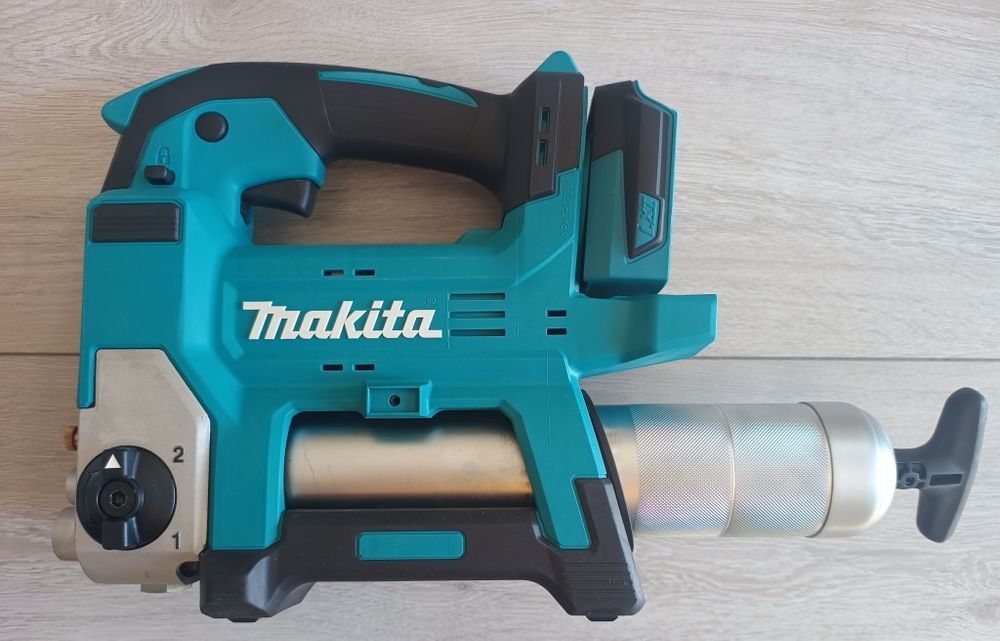 Makita 18V masina gresat