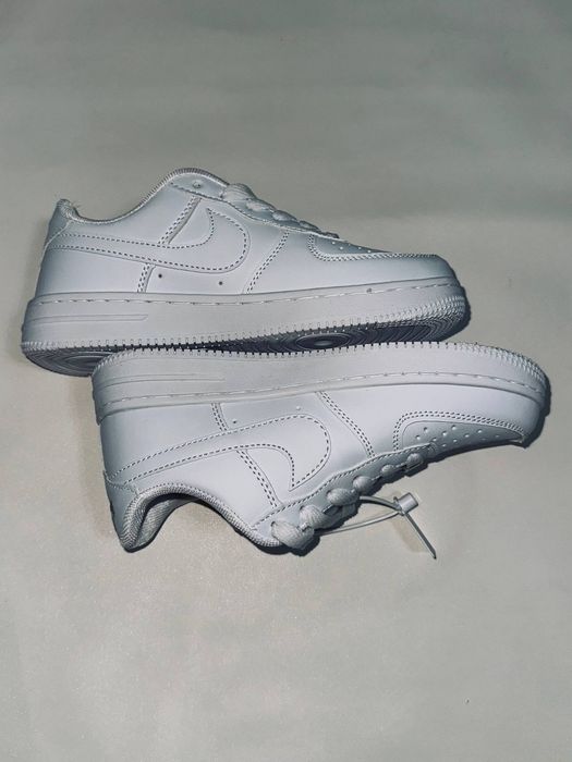 Кроссовка Air force