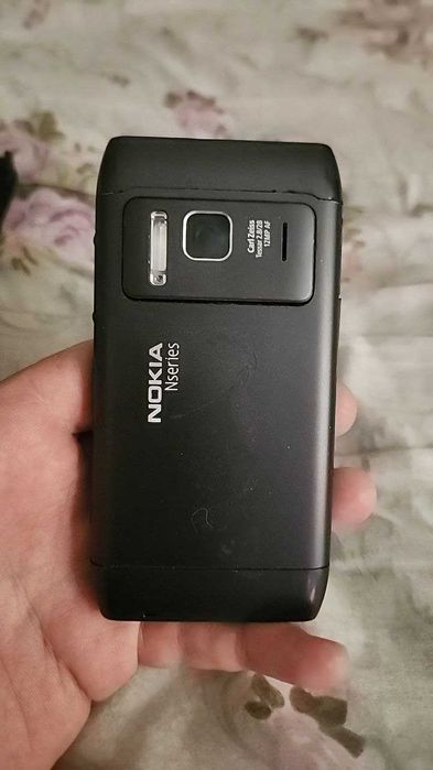 Срочно продам Nokia N8 !