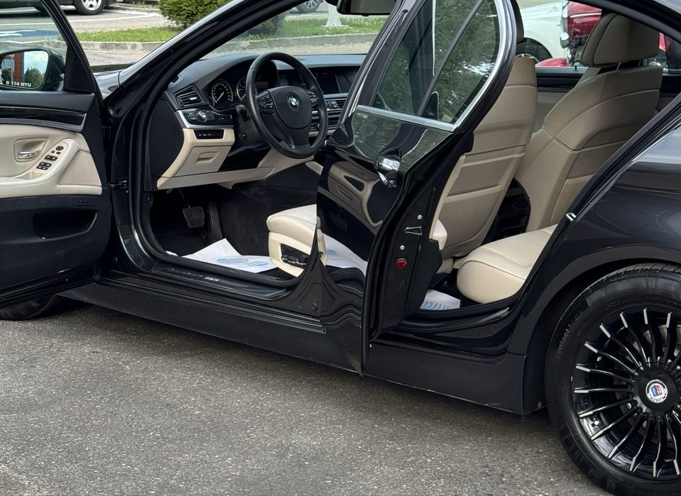 BMW 5 Series 2012 — imagine 10