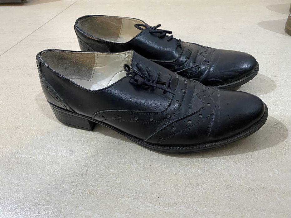 Pantofi cu siret piele marime 37