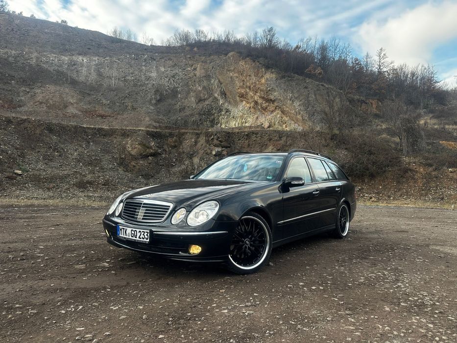 MERCEDES-BENZ E-Class