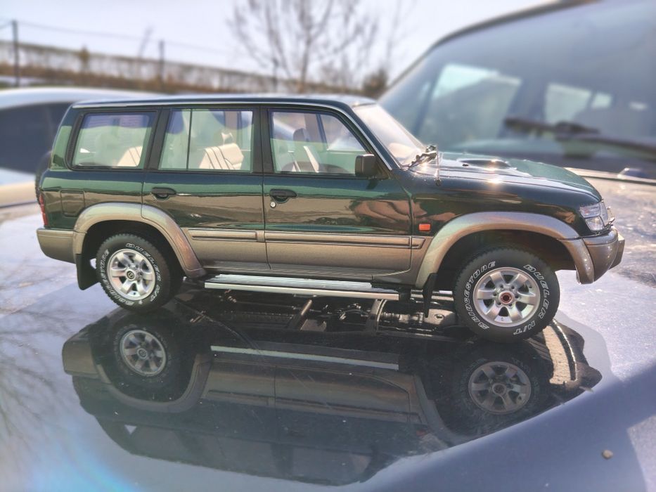 Macheta Nissan Patrol Y61 1/18
