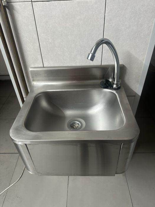 Chiuveta actionare genunchi