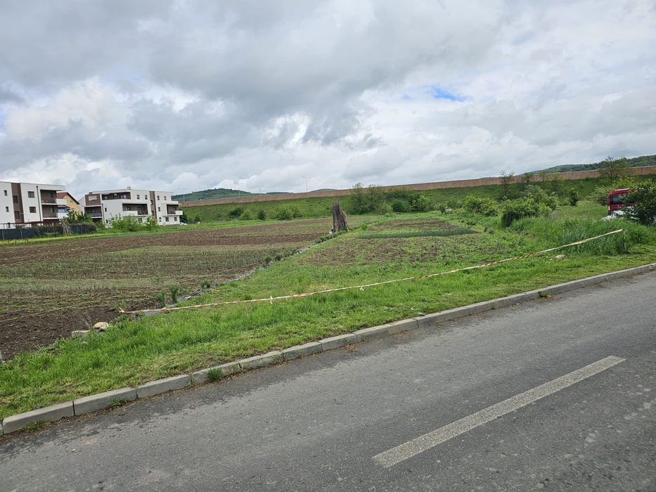 De vanzare /Schimb (cu o casa) Teren intravilan 1397mp, in Mun. Sibiu,