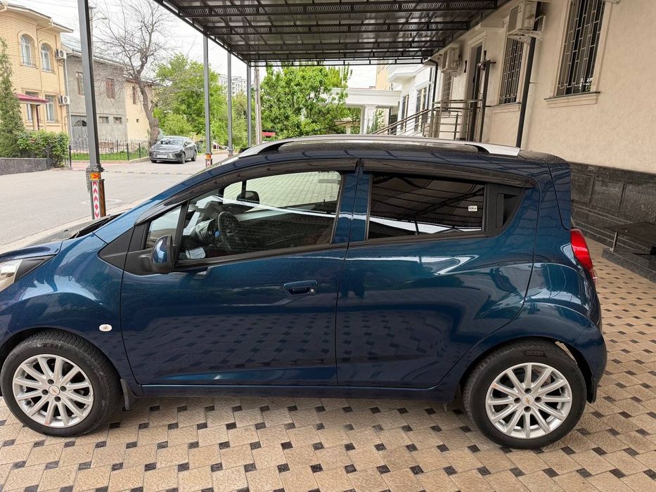 Продам спарк в хорошем состоянии не крашенный.Кому интересно звоните .