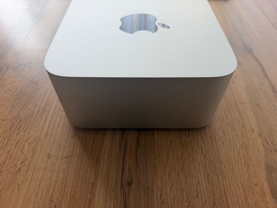 Mac Studio M1 ULTRA 20-CPU/48-GPU/128GB RAM/ 1TB SSD