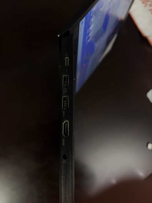 Lenovo ThinkPad E15 i5-10210U / 8GB RAM / 1TB SSD / RX 640 / Win 11 Pro