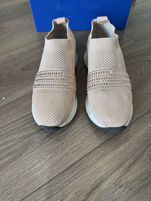 Красовки нарядные 39-40 р